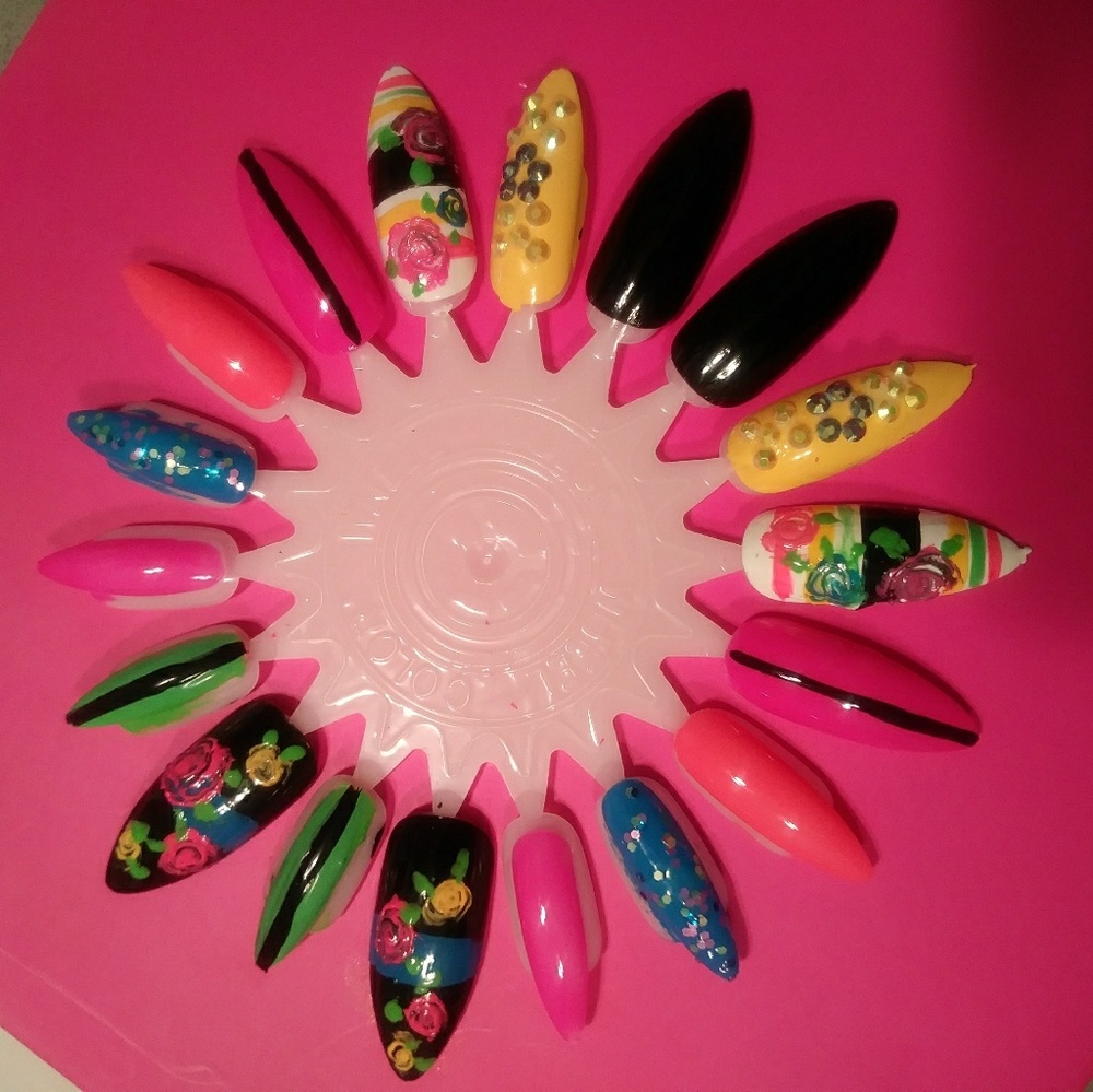 False nails - Picture 3 of 4